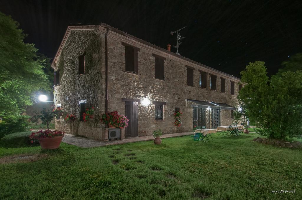 I Quattro Passeri Country House Santa Paola Eksteriør bilde